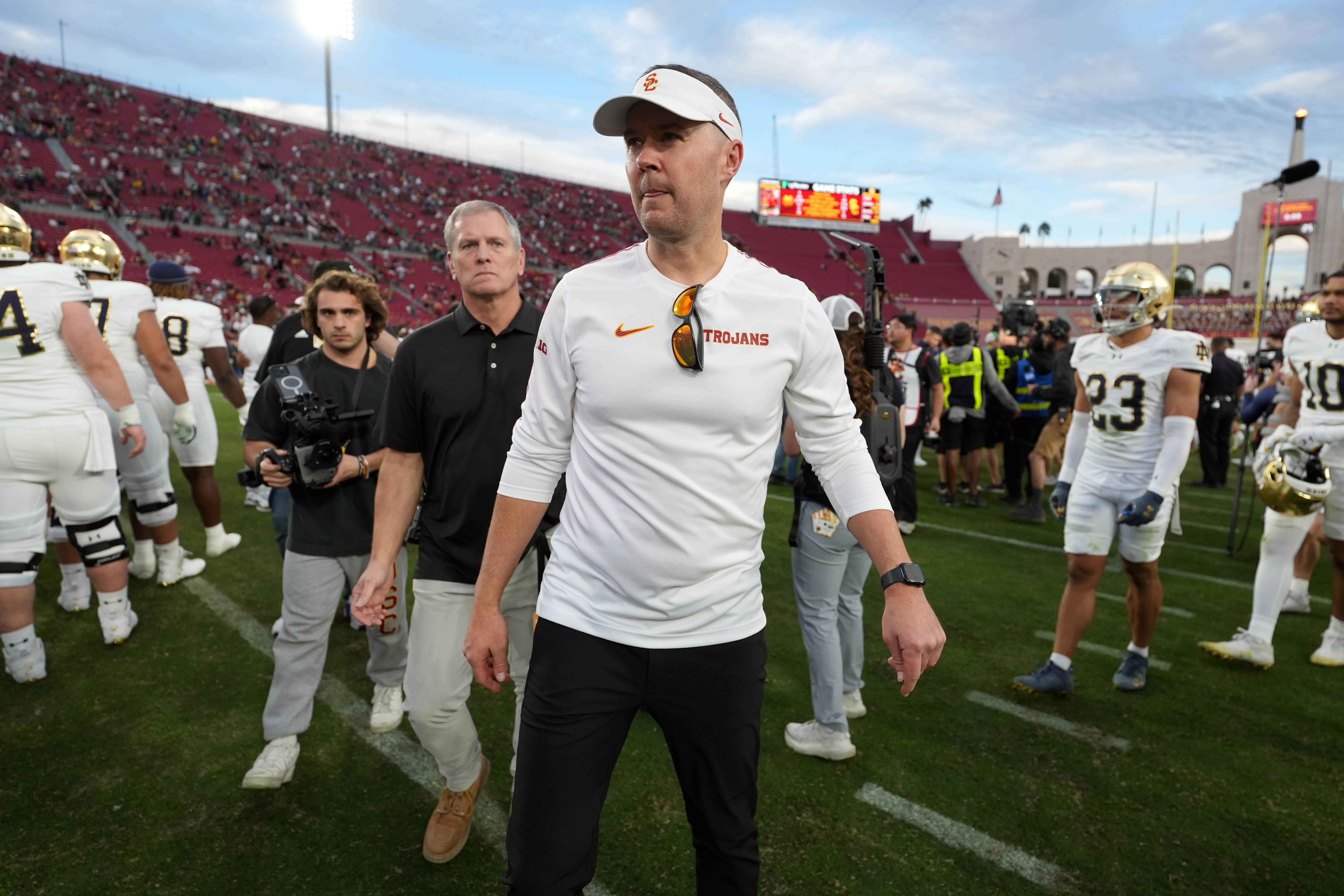 Lincoln Riley's USC Trojans during an NCAA football game. (Credits: IMAGN)